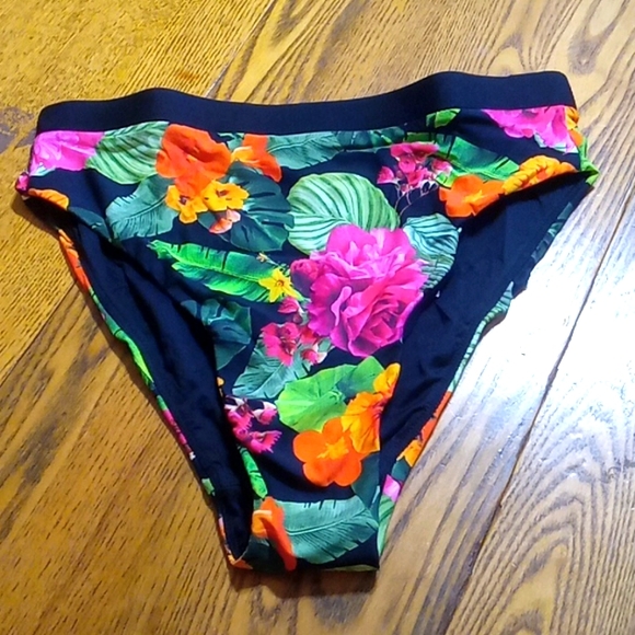 Andie Bikini SMALL Bottom Summer Vacation FLORAL FLOWERS NEW BANDED CHEEKY - Picture 1 of 5